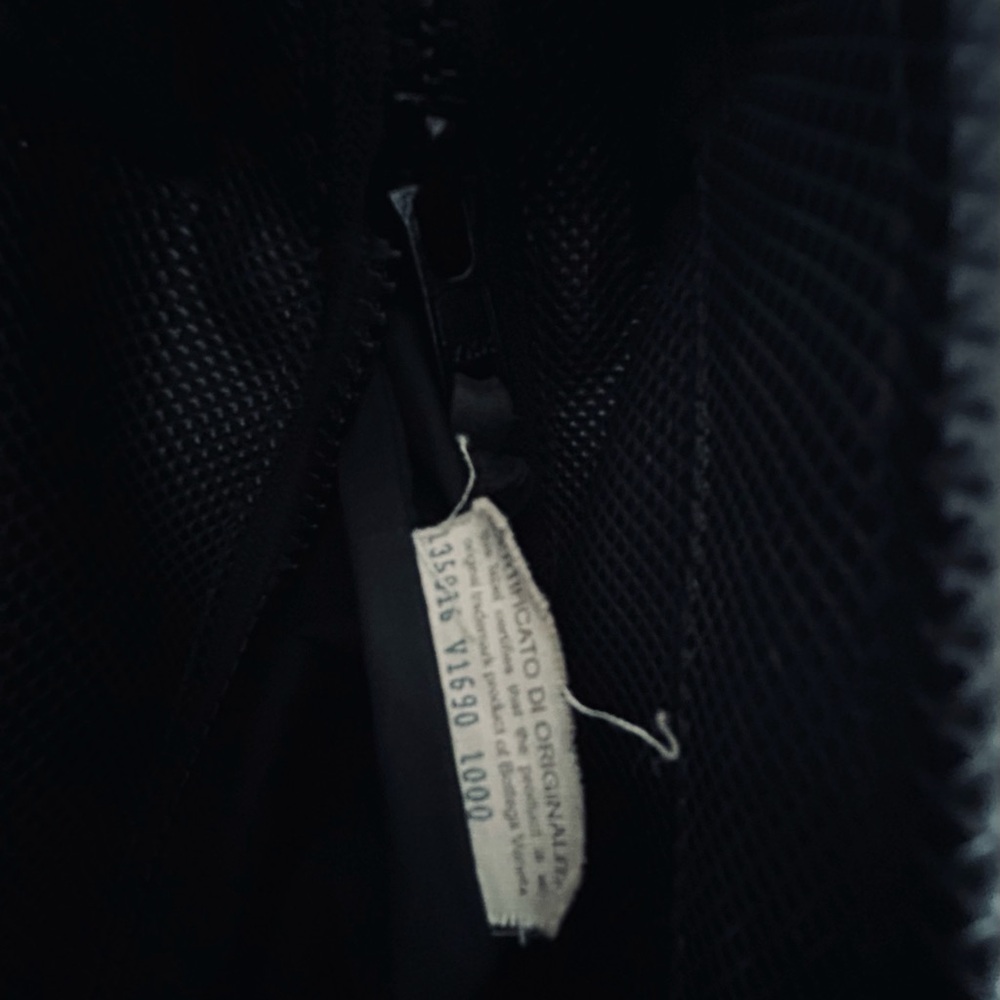 Bottega Veneta Black Tote with Quilted Design and Structured Shape - Picture 11 of 11